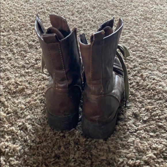 Rustic Combat Bootd - Picture 3 of 3